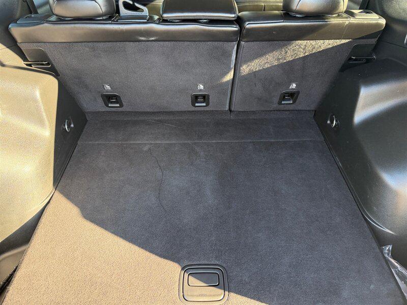 used 2019 Jeep Cherokee car, priced at $13,590