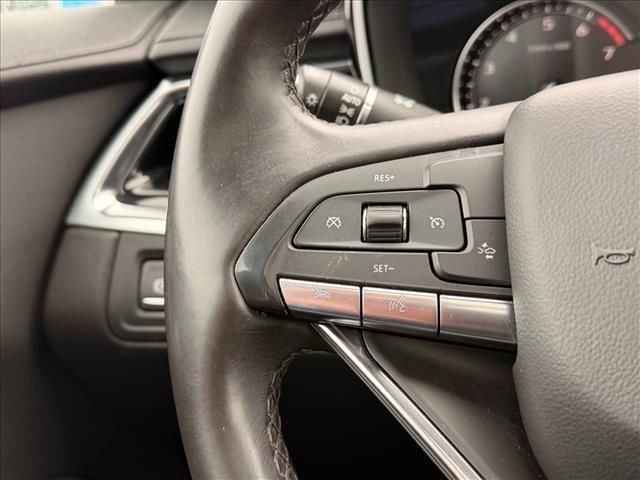 used 2024 Cadillac XT6 car, priced at $33,560