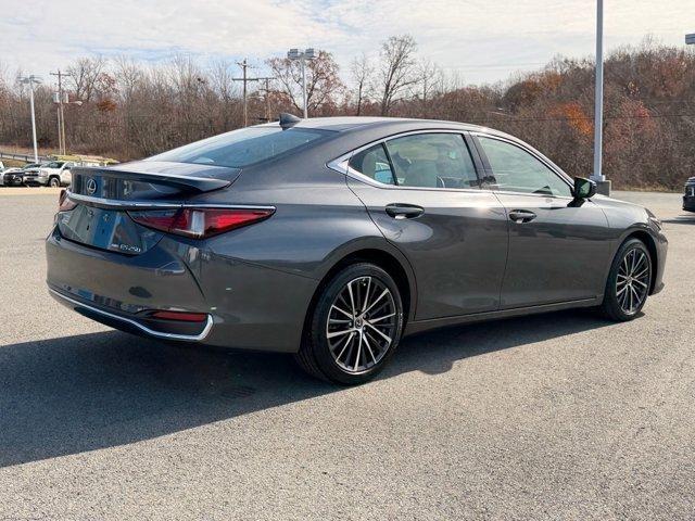 used 2022 Lexus ES 250 car, priced at $30,337