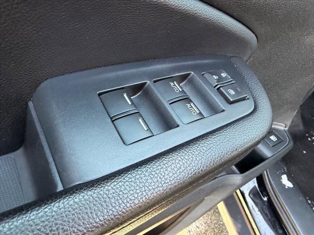 used 2022 Honda Pilot car, priced at $26,289