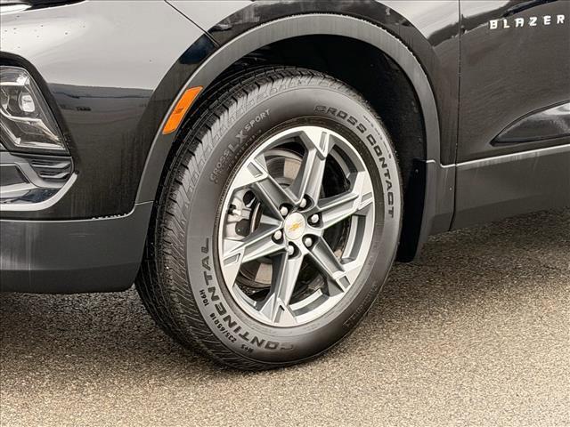 new 2025 Chevrolet Blazer car, priced at $37,835