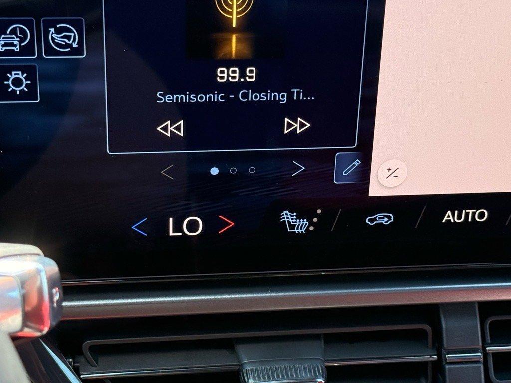 used 2025 Chevrolet Equinox EV car, priced at $31,550