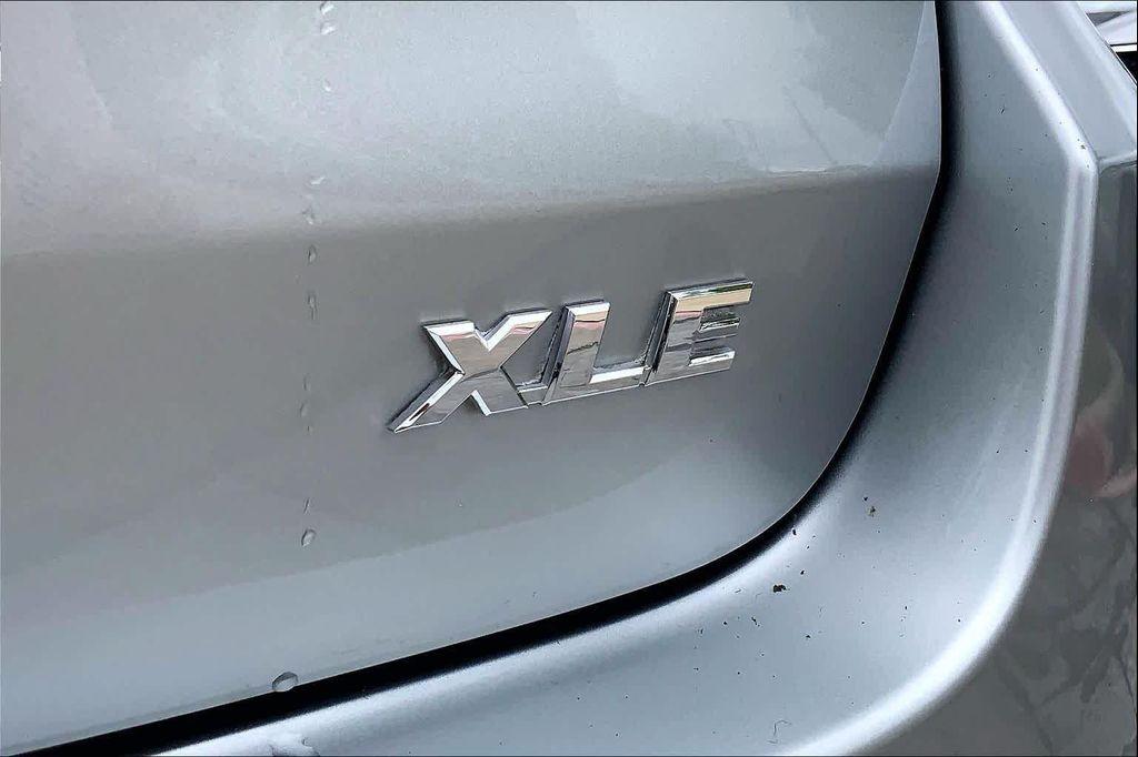 used 2019 Toyota Highlander car, priced at $24,015