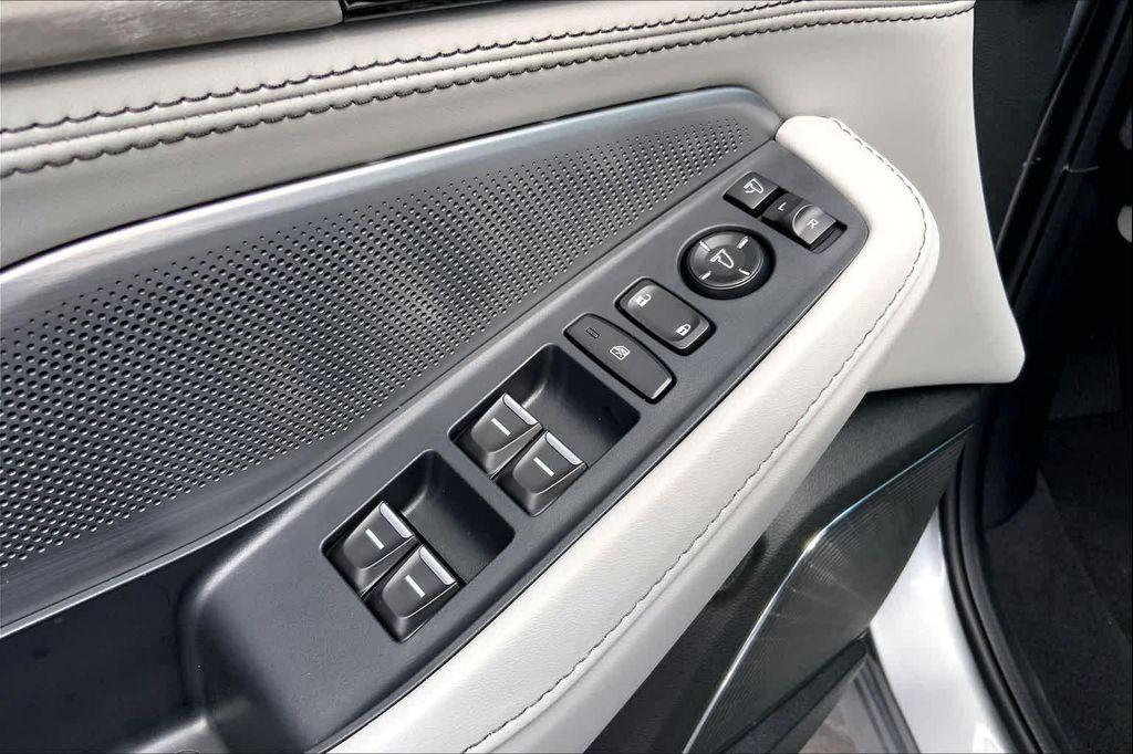 new 2026 Acura MDX car, priced at $68,575
