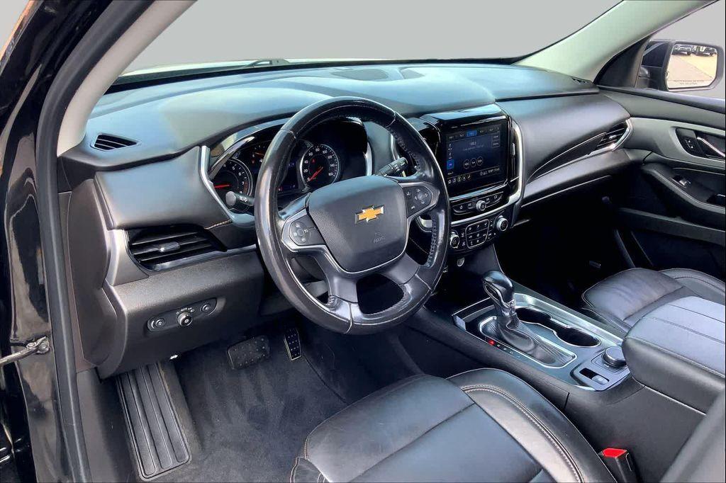 used 2021 Chevrolet Traverse car, priced at $18,715