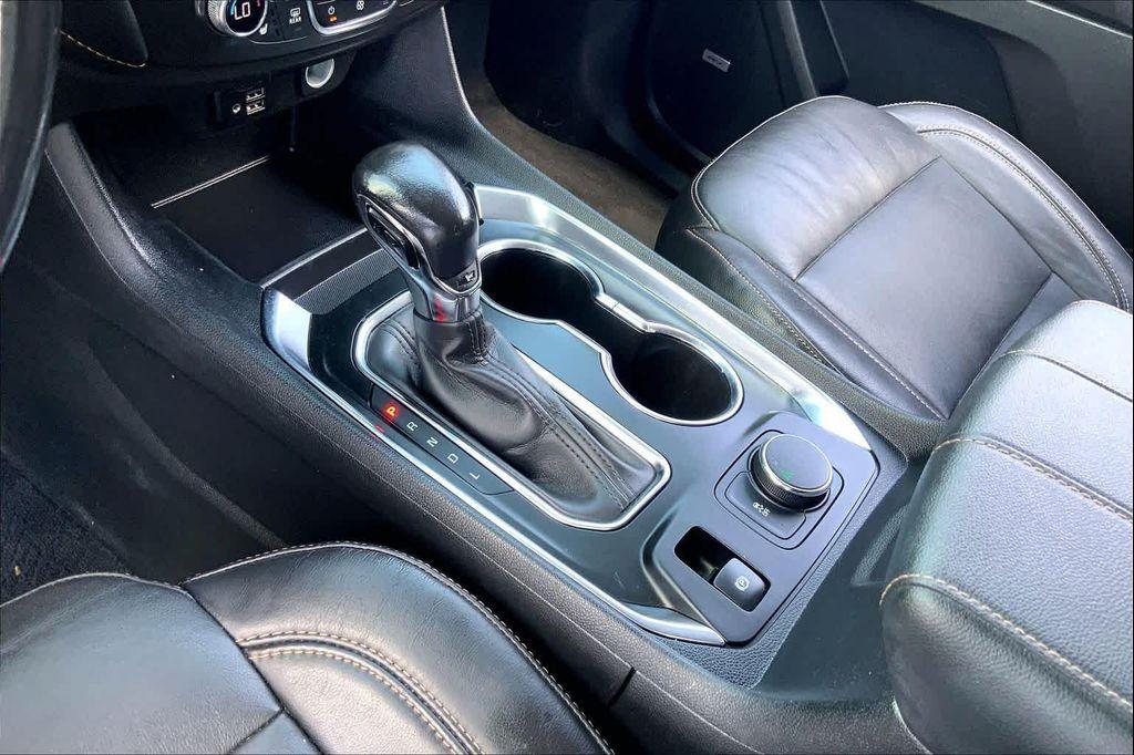 used 2021 Chevrolet Traverse car, priced at $18,715