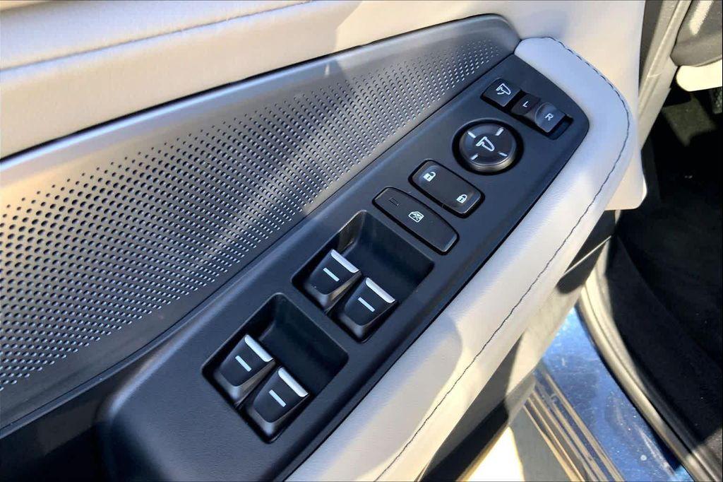 new 2026 Acura MDX car, priced at $58,875