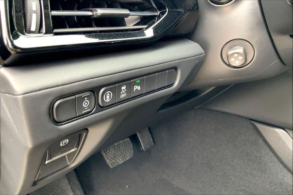 new 2026 Acura MDX car, priced at $61,675
