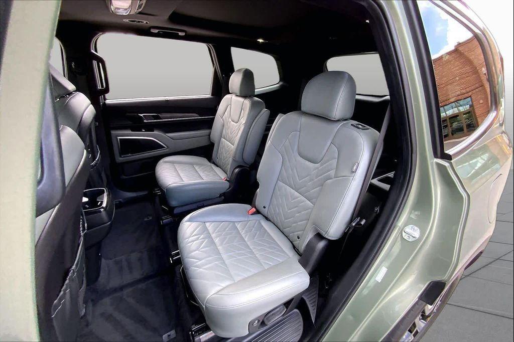 used 2024 Kia Telluride car, priced at $41,215