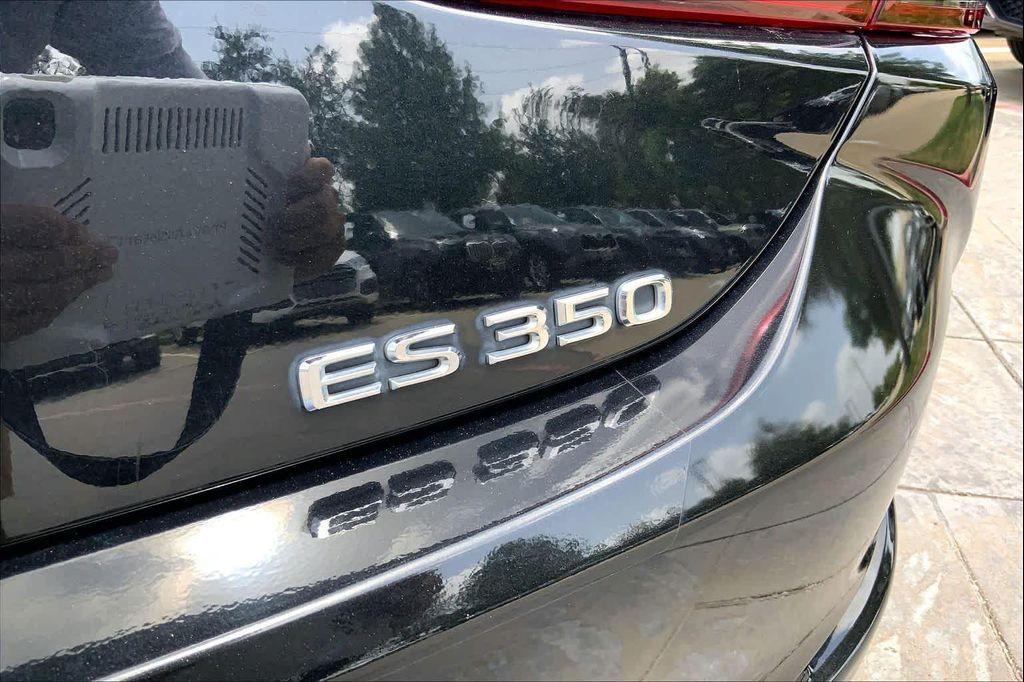 used 2019 Lexus ES 350 car, priced at $28,215
