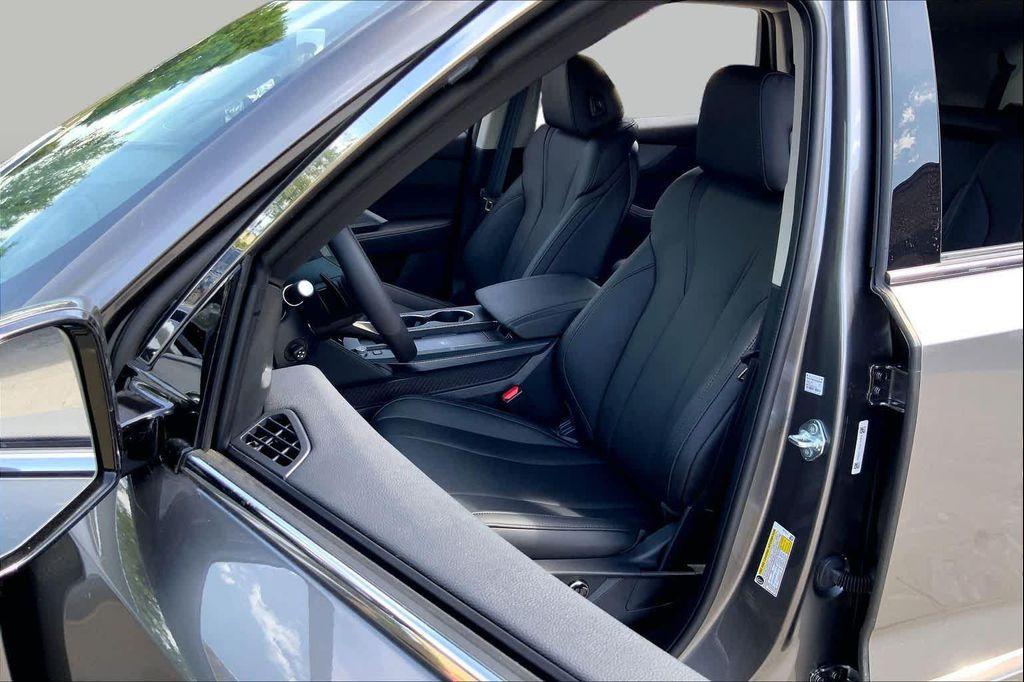 used 2026 Acura MDX car, priced at $48,215
