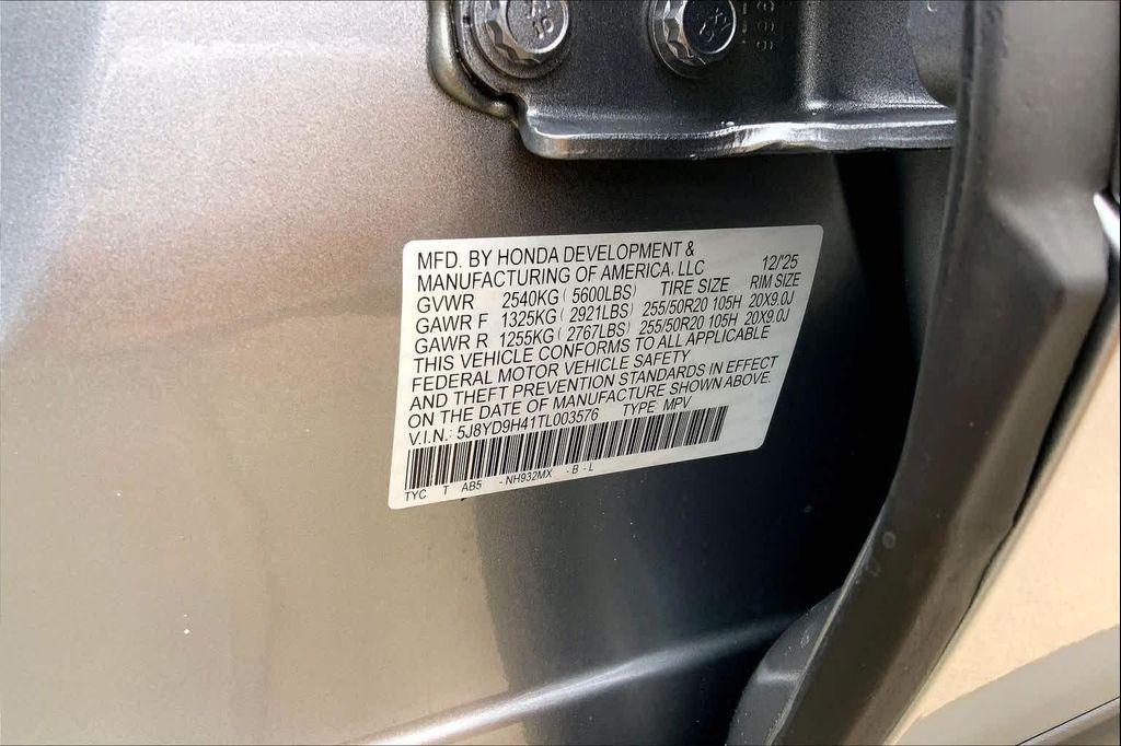 new 2026 Acura MDX car, priced at $58,775