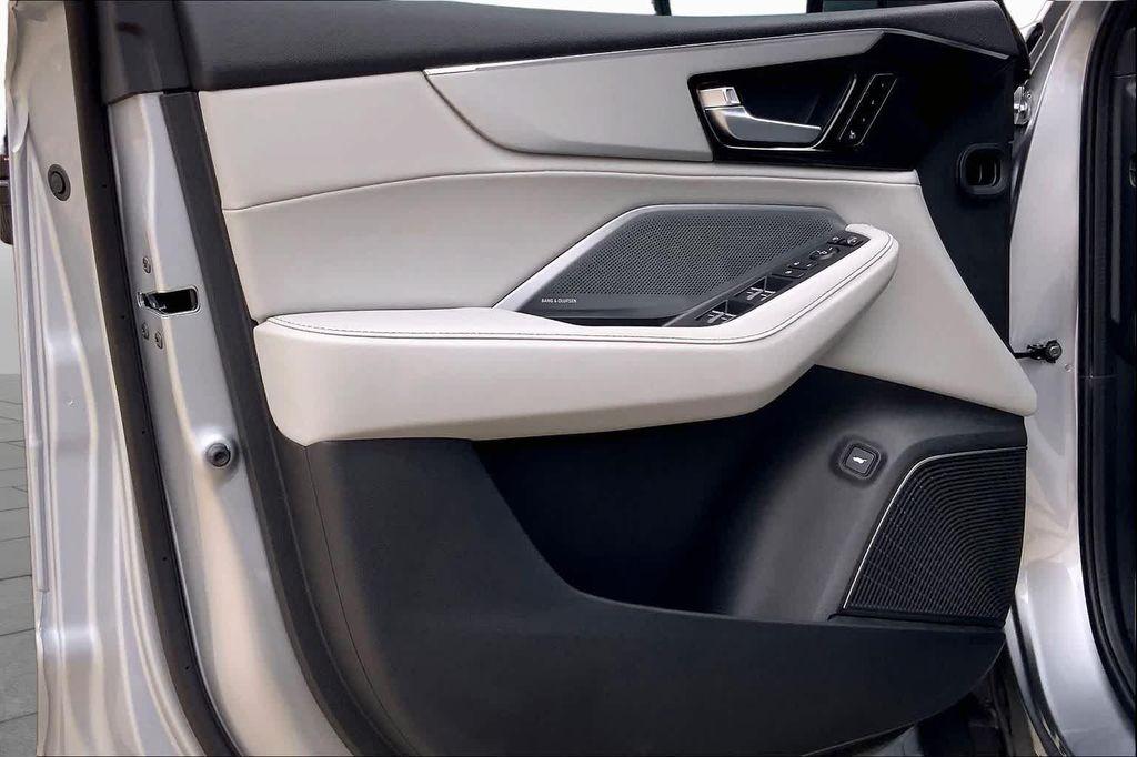 new 2026 Acura MDX car, priced at $58,775