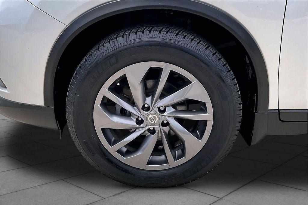 used 2016 Nissan Rogue car, priced at $15,215
