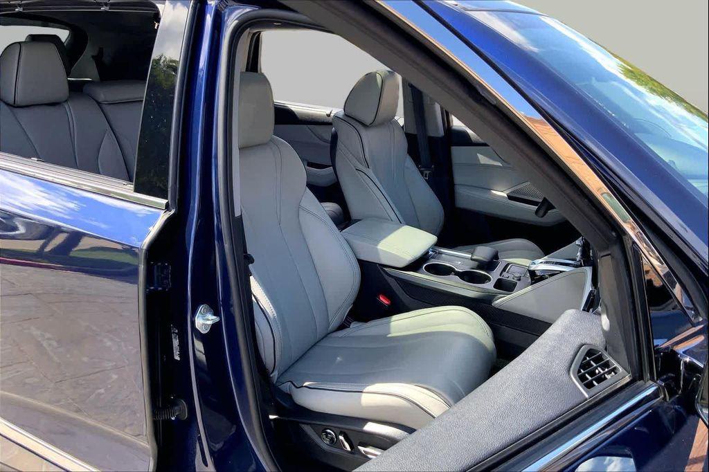 used 2023 Acura MDX car, priced at $40,015