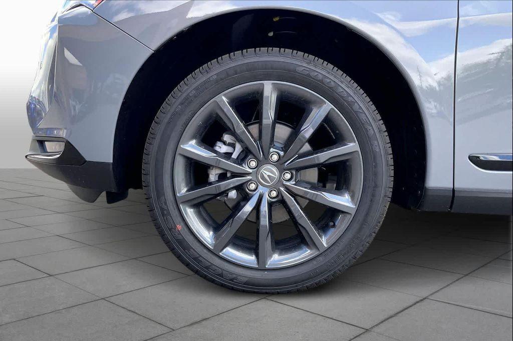 new 2026 Acura RDX car, priced at $52,975