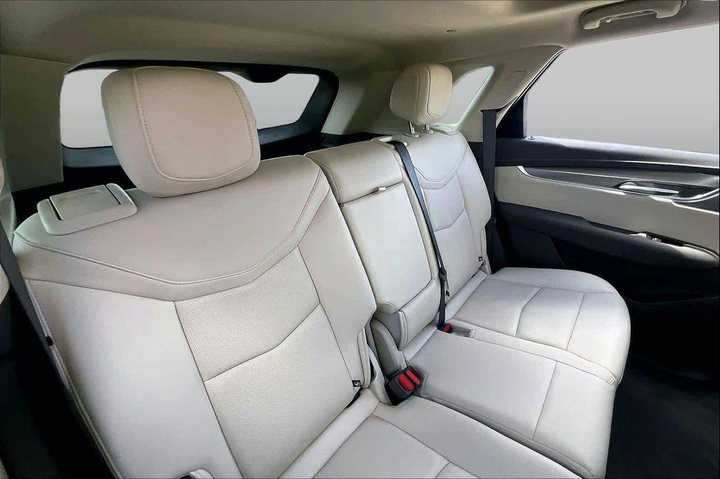 used 2023 Cadillac XT5 car, priced at $32,215