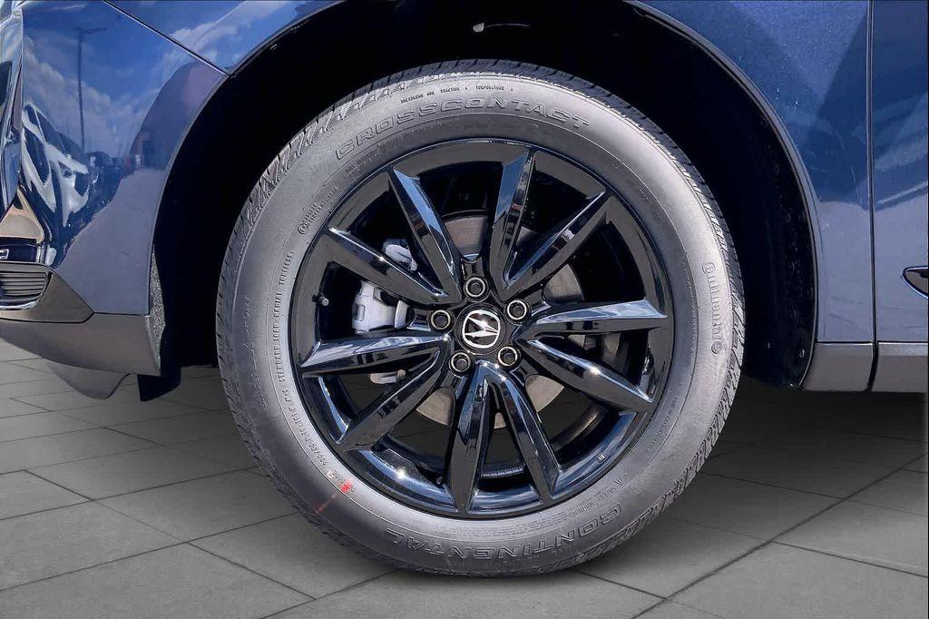 new 2026 Acura RDX car, priced at $46,775