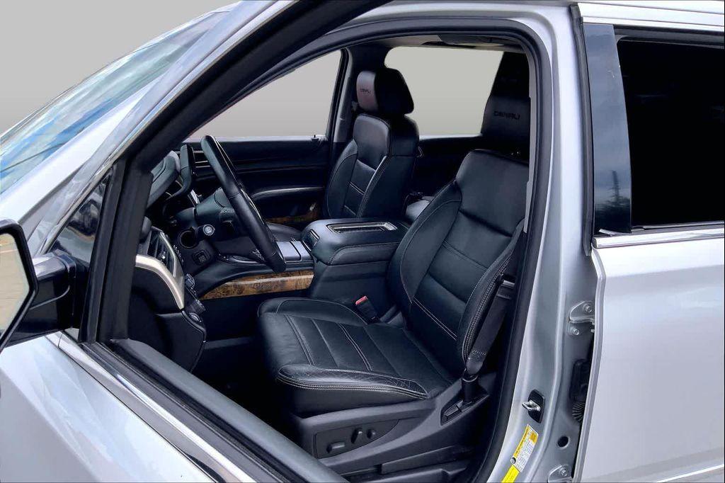 used 2016 GMC Yukon XL car, priced at $16,015