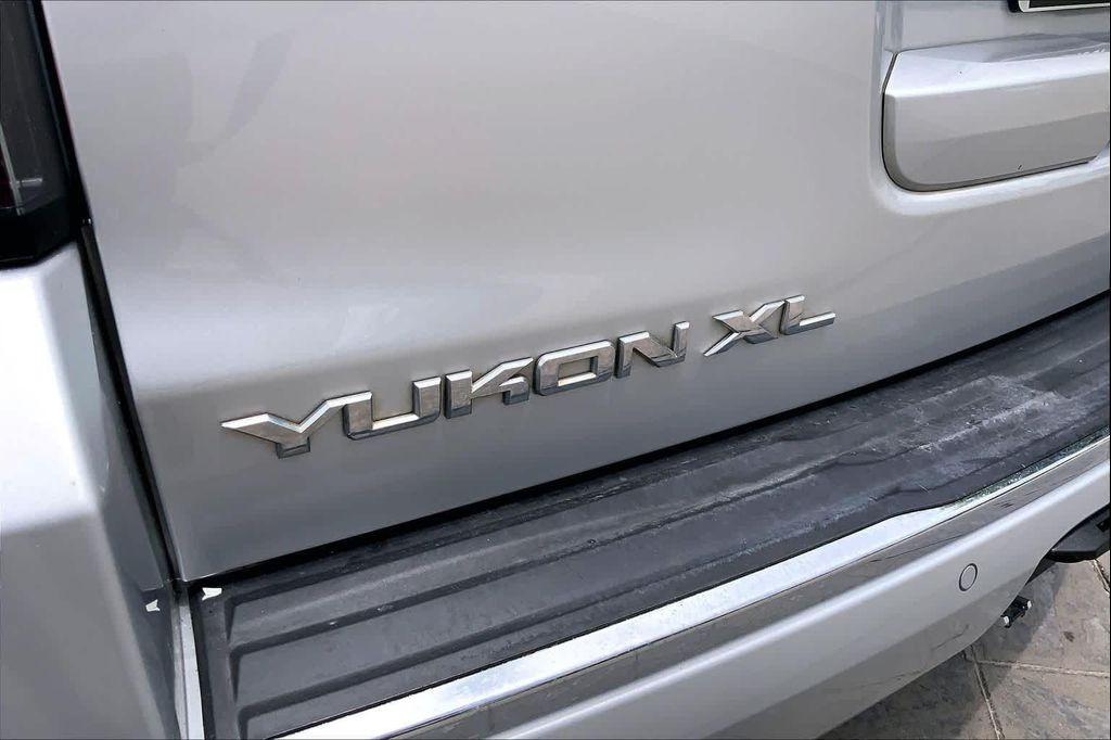 used 2016 GMC Yukon XL car, priced at $16,015