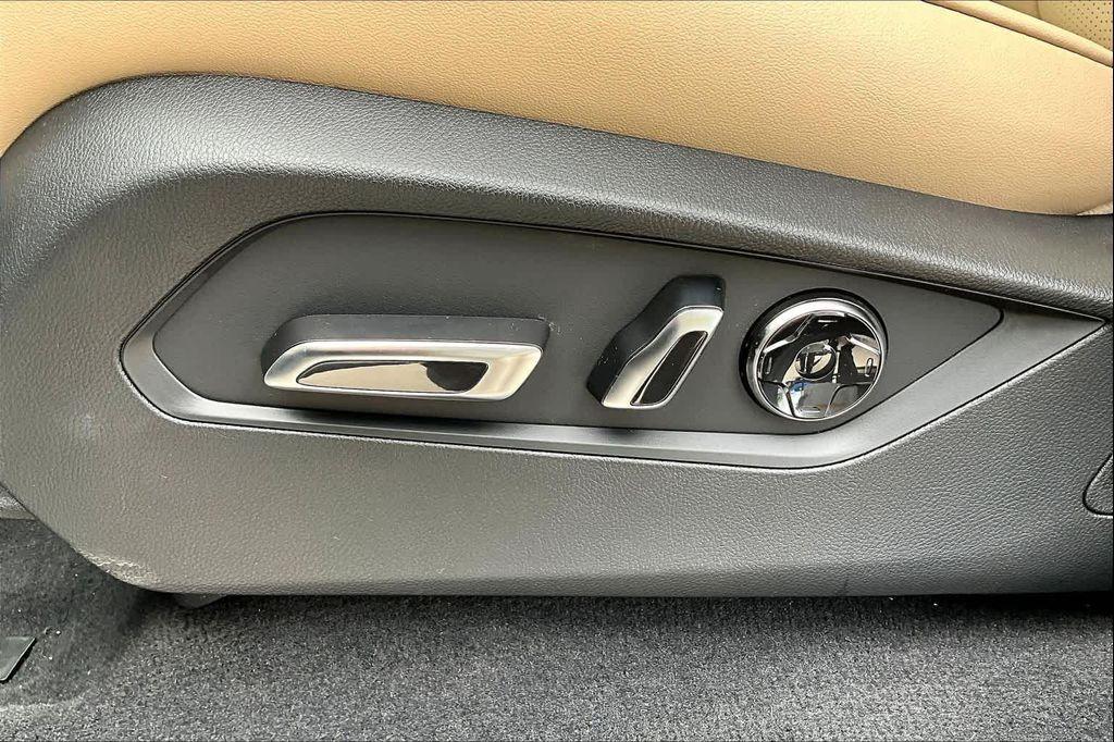 new 2026 Acura MDX car, priced at $61,675