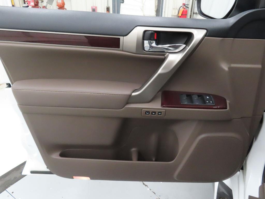 used 2019 Lexus GX 460 car, priced at $28,995