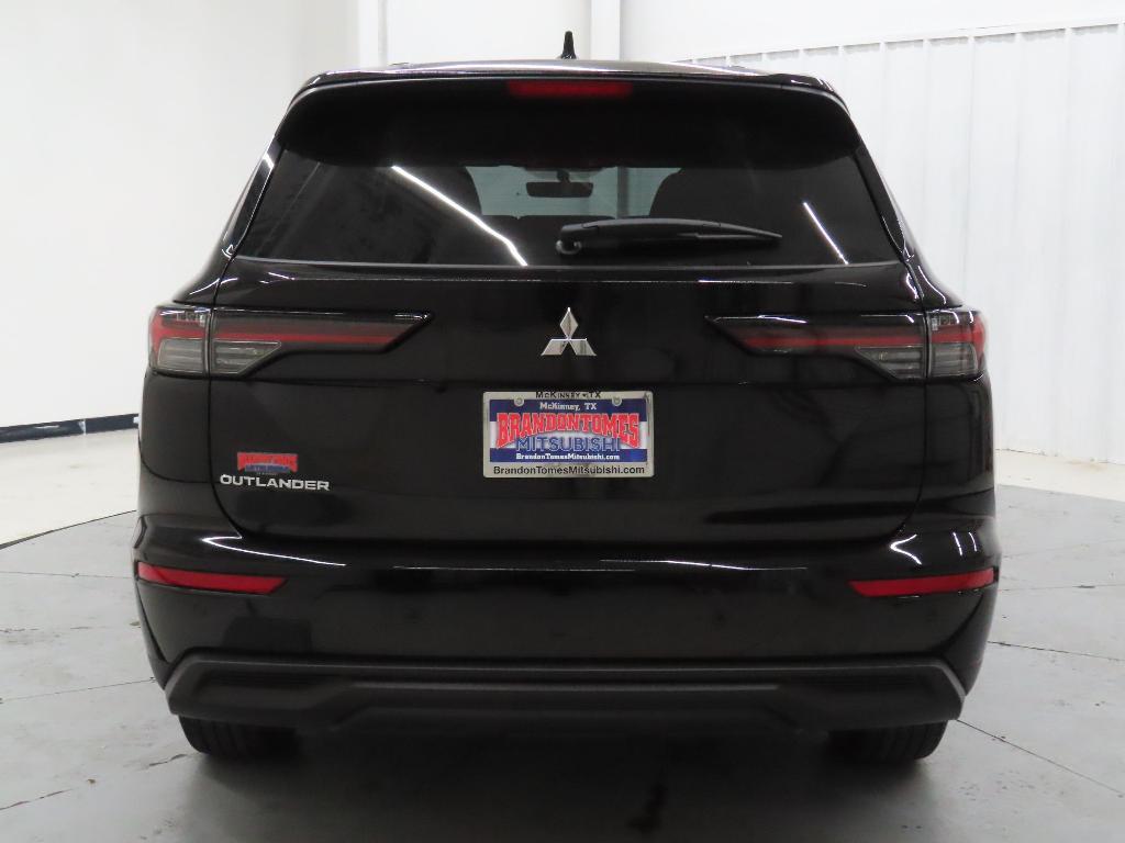 new 2026 Mitsubishi Outlander car, priced at $27,310