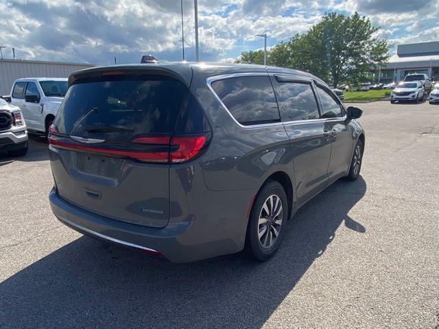 used 2022 Chrysler Pacifica Hybrid car, priced at $21,247