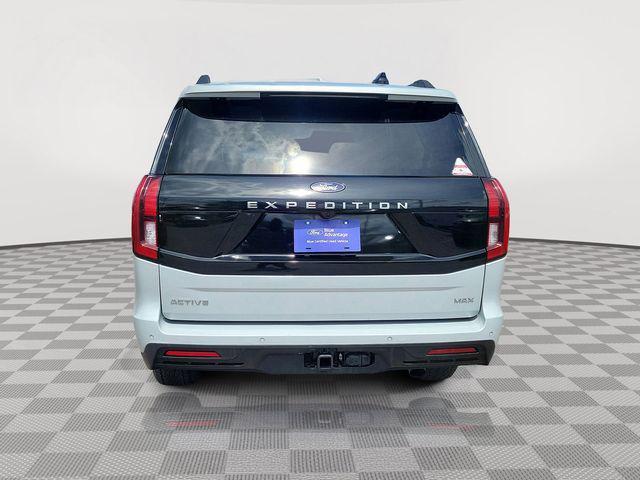 used 2025 Ford Expedition car, priced at $59,301