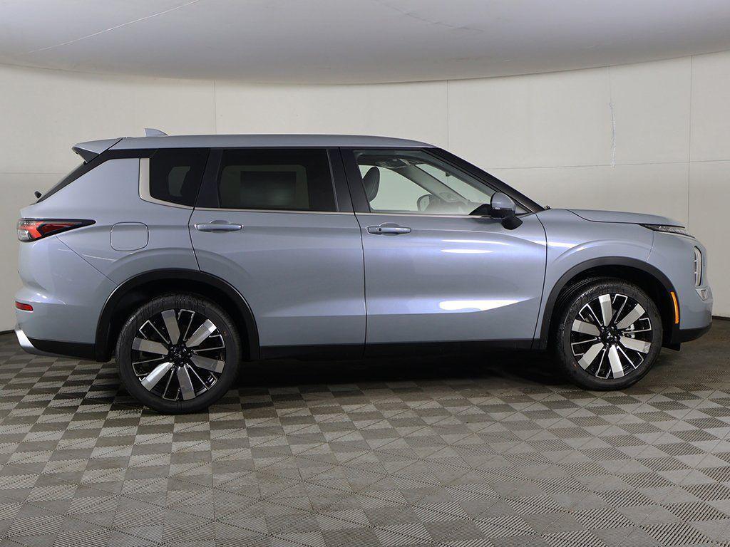 new 2026 Mitsubishi Outlander car, priced at $35,593