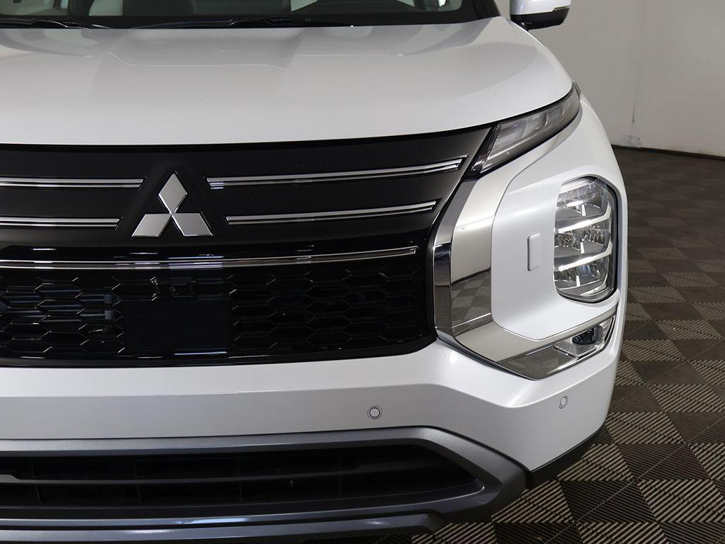 new 2026 Mitsubishi Outlander car, priced at $43,603