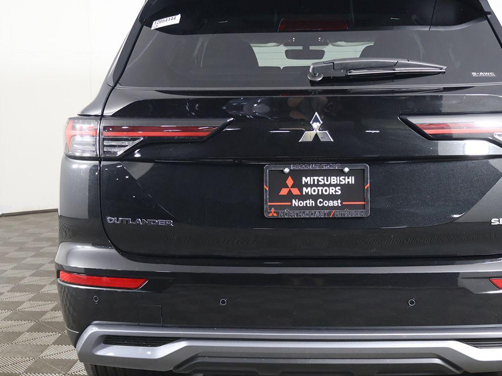 new 2026 Mitsubishi Outlander car, priced at $43,603