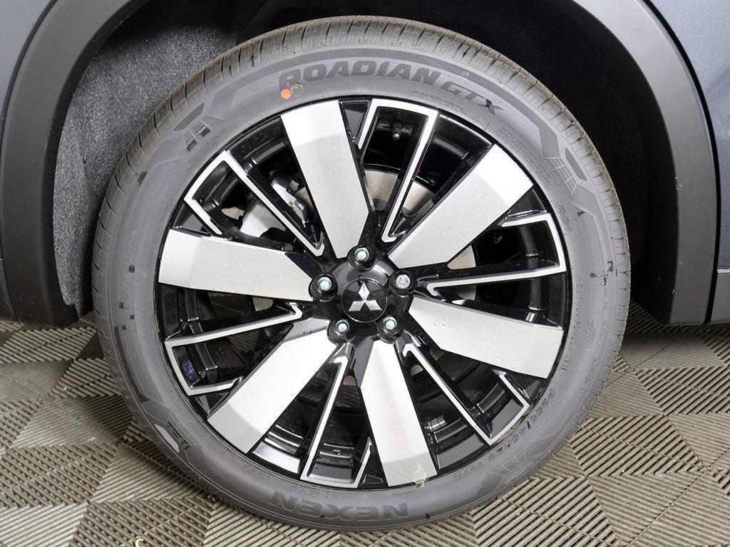 new 2026 Mitsubishi Outlander car, priced at $39,693
