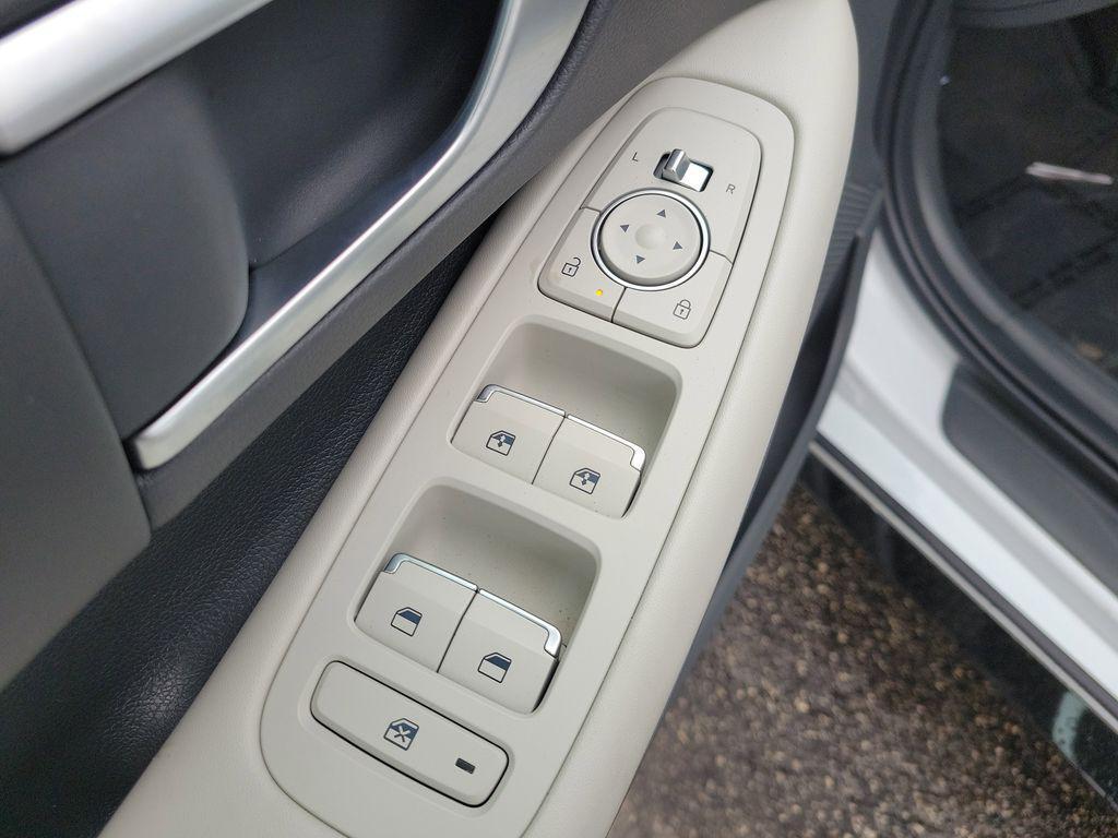 used 2024 Hyundai Sonata car, priced at $22,873