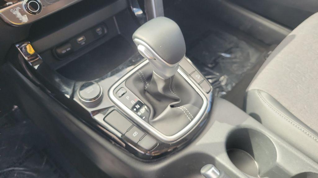 used 2024 Kia Seltos car, priced at $17,671