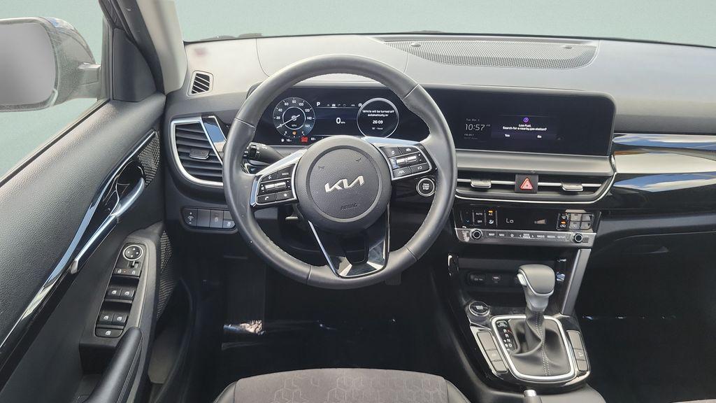 used 2024 Kia Seltos car, priced at $17,671