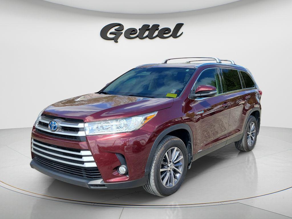used 2019 Toyota Highlander Hybrid car, priced at $28,213