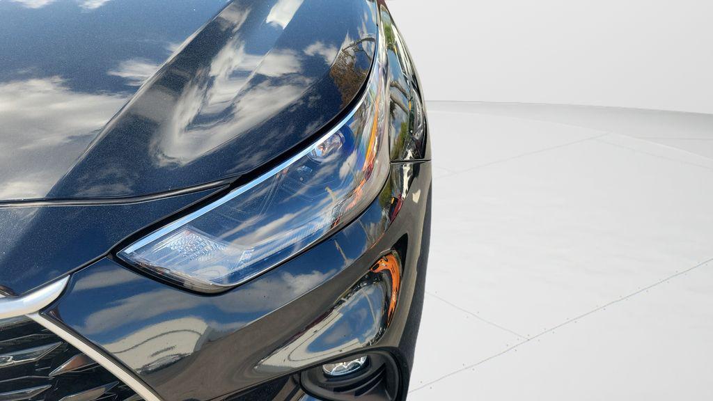 used 2024 Toyota Highlander car, priced at $31,019