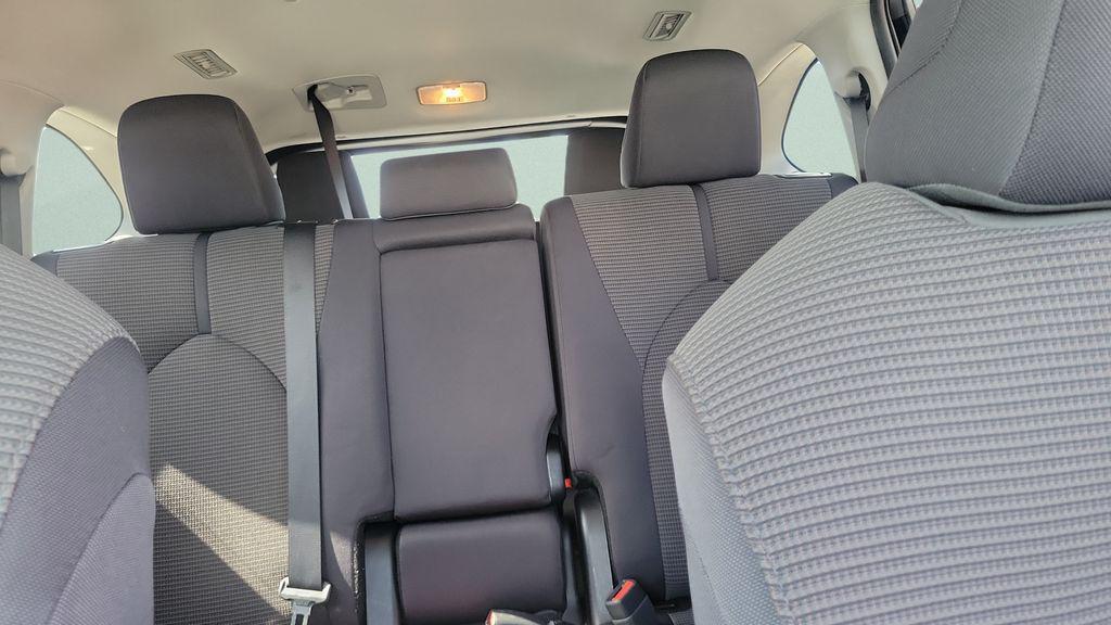 used 2024 Toyota Highlander car, priced at $31,019