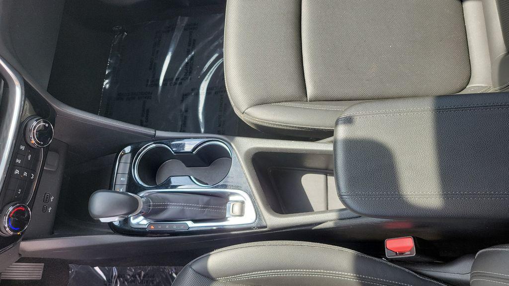 used 2024 Buick Encore GX car, priced at $17,999