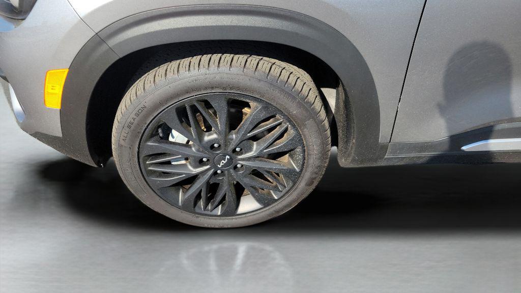 used 2023 Kia Seltos car, priced at $21,174