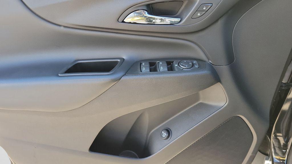 used 2024 Chevrolet Equinox car, priced at $20,133