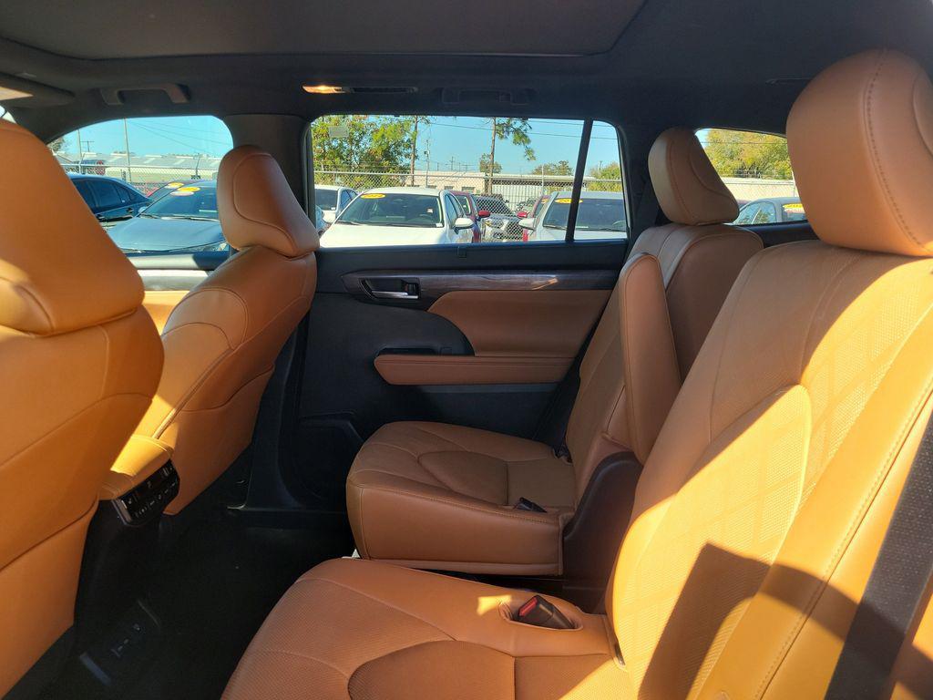 used 2023 Toyota Highlander car, priced at $36,130