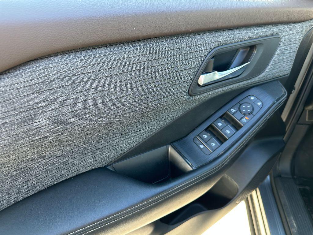 used 2023 Nissan Rogue car, priced at $19,999