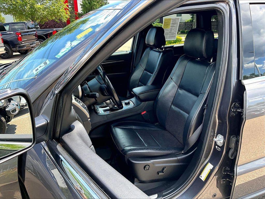 used 2021 Jeep Grand Cherokee car, priced at $23,526