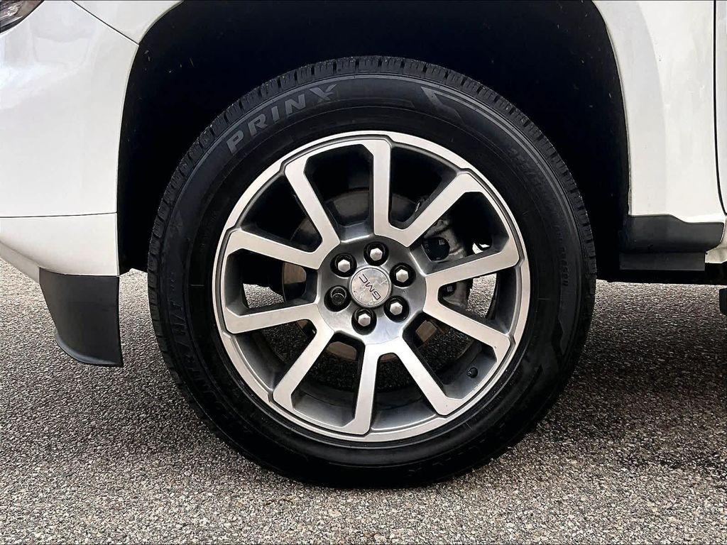 used 2021 GMC Canyon car, priced at $29,869