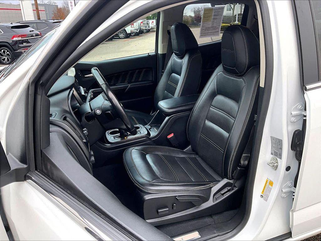 used 2021 GMC Canyon car, priced at $29,869