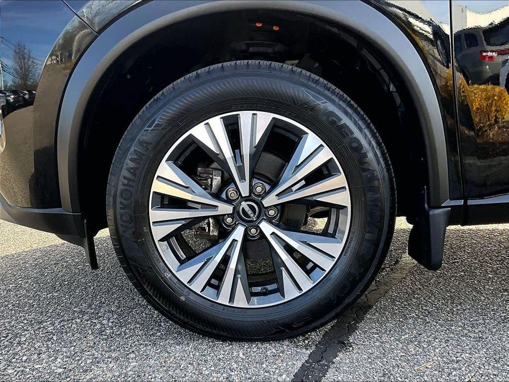 used 2023 Nissan Rogue car, priced at $22,222