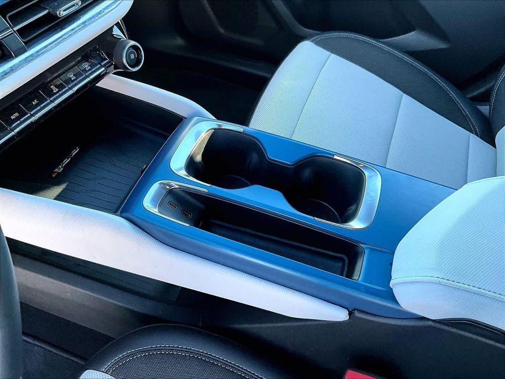 used 2025 Chevrolet Equinox EV car