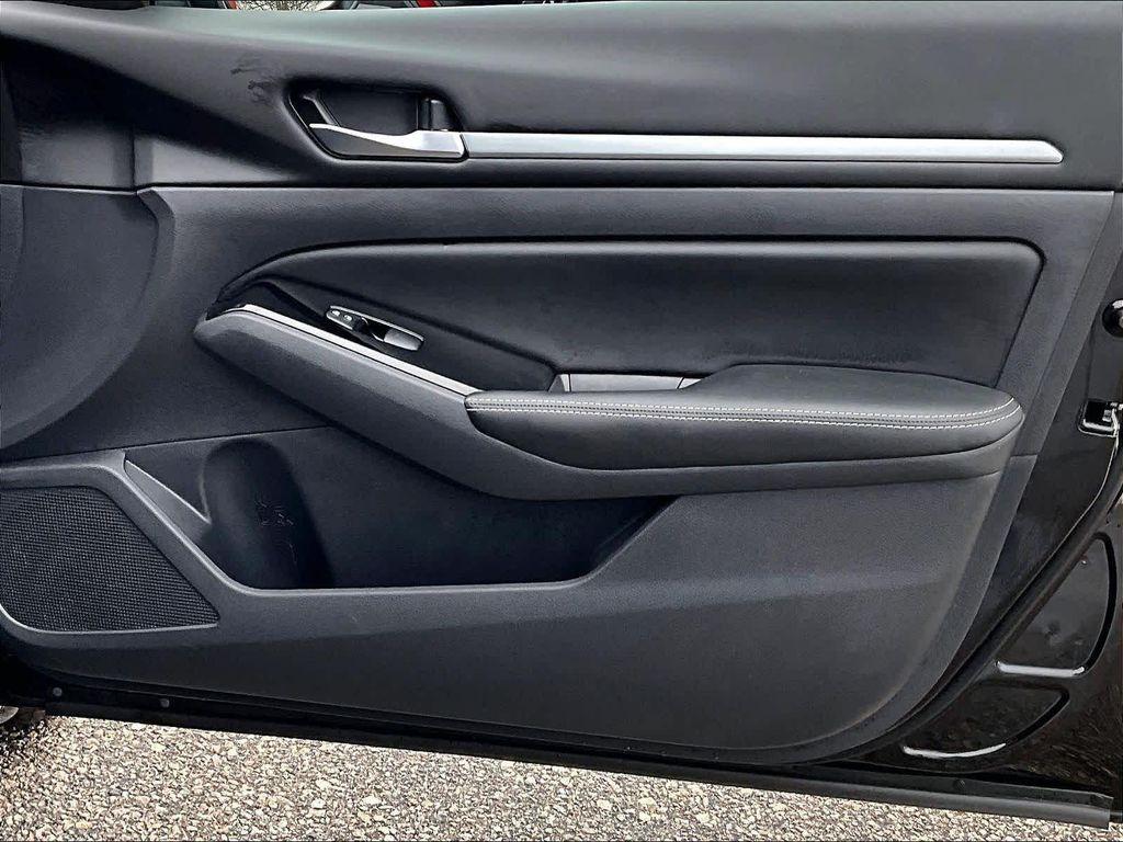 used 2023 Nissan Altima car, priced at $21,998